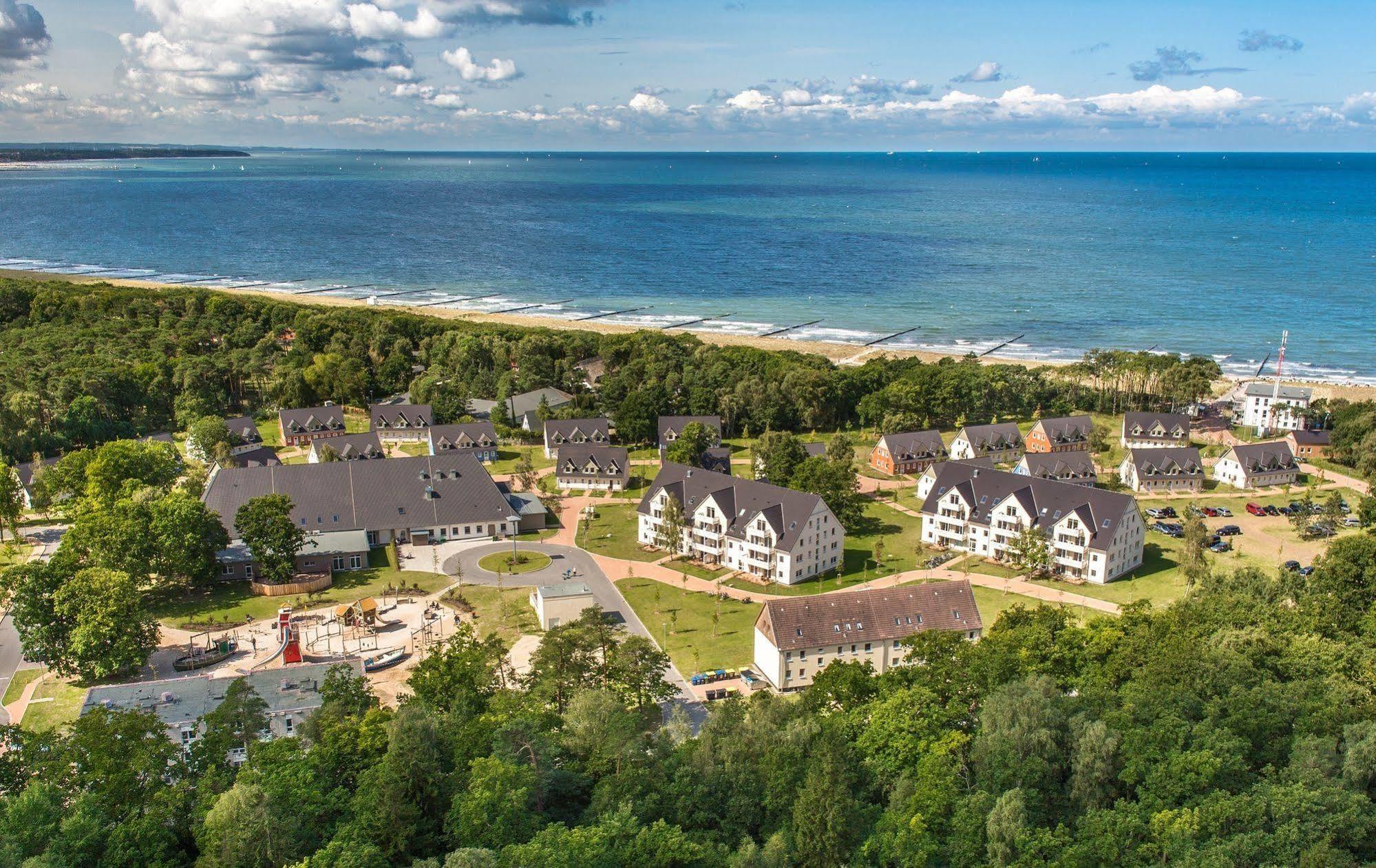 Отель Markgrafenheide 3*